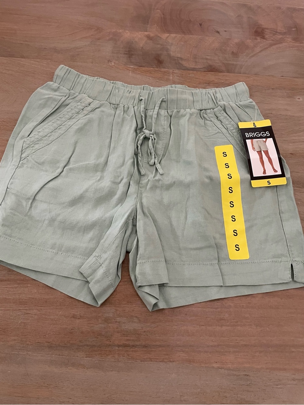Briggs New York Sage Green Women’s Drawstring Shorts